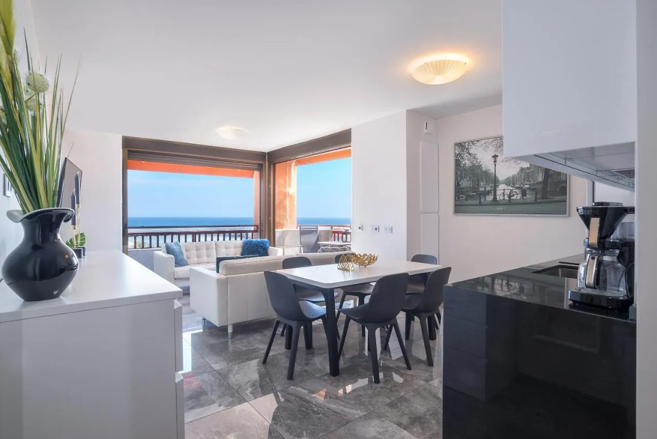 Marina View Two Bedroom Apartment Fuengirola Spain